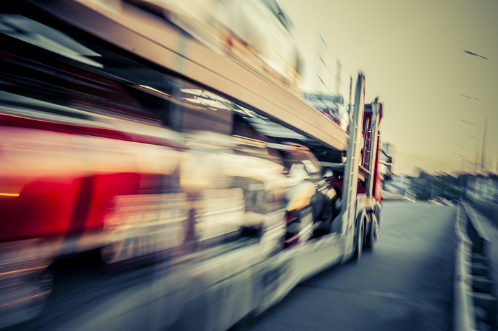 car-carrier-in-motion